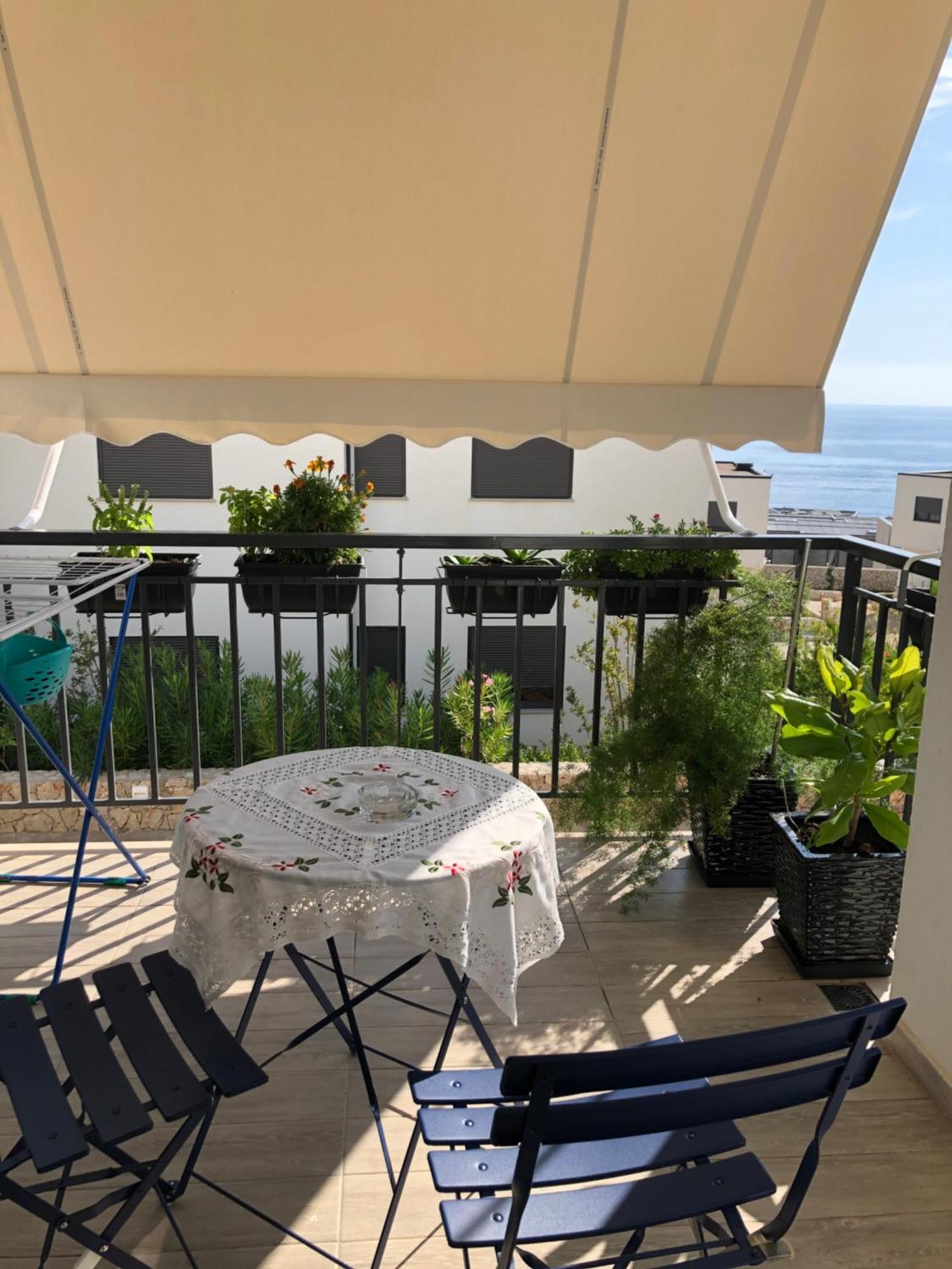 Apartment White Rocks Edera 2 I *